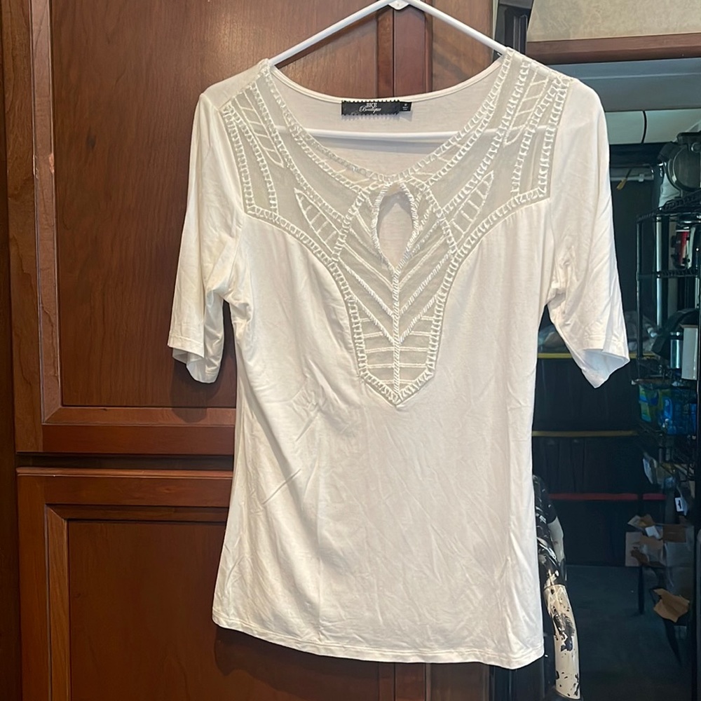 BKE Boutique 3/4 sleeve blouse